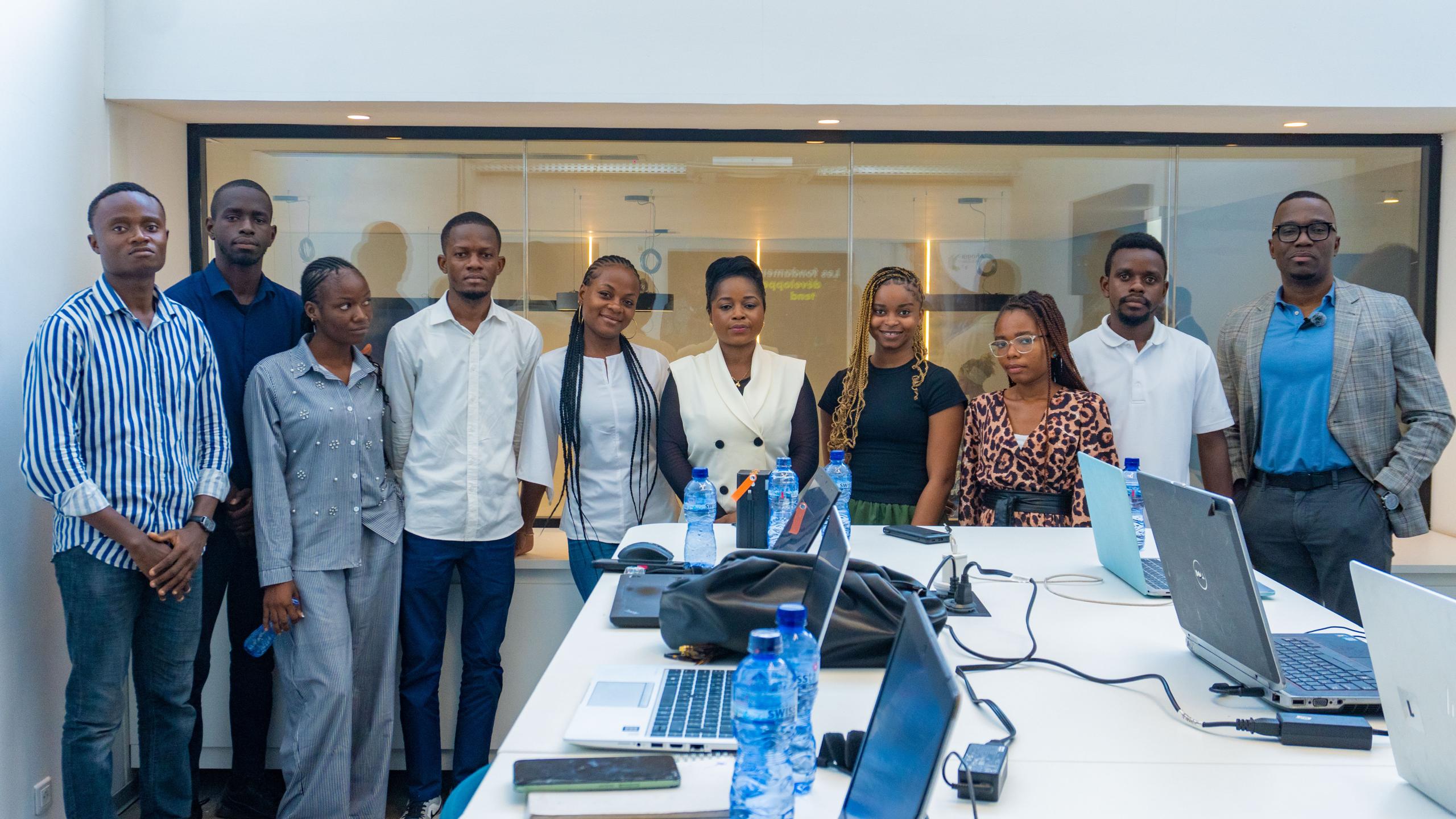 Ahogra Initiative — Formation et développement communautaire